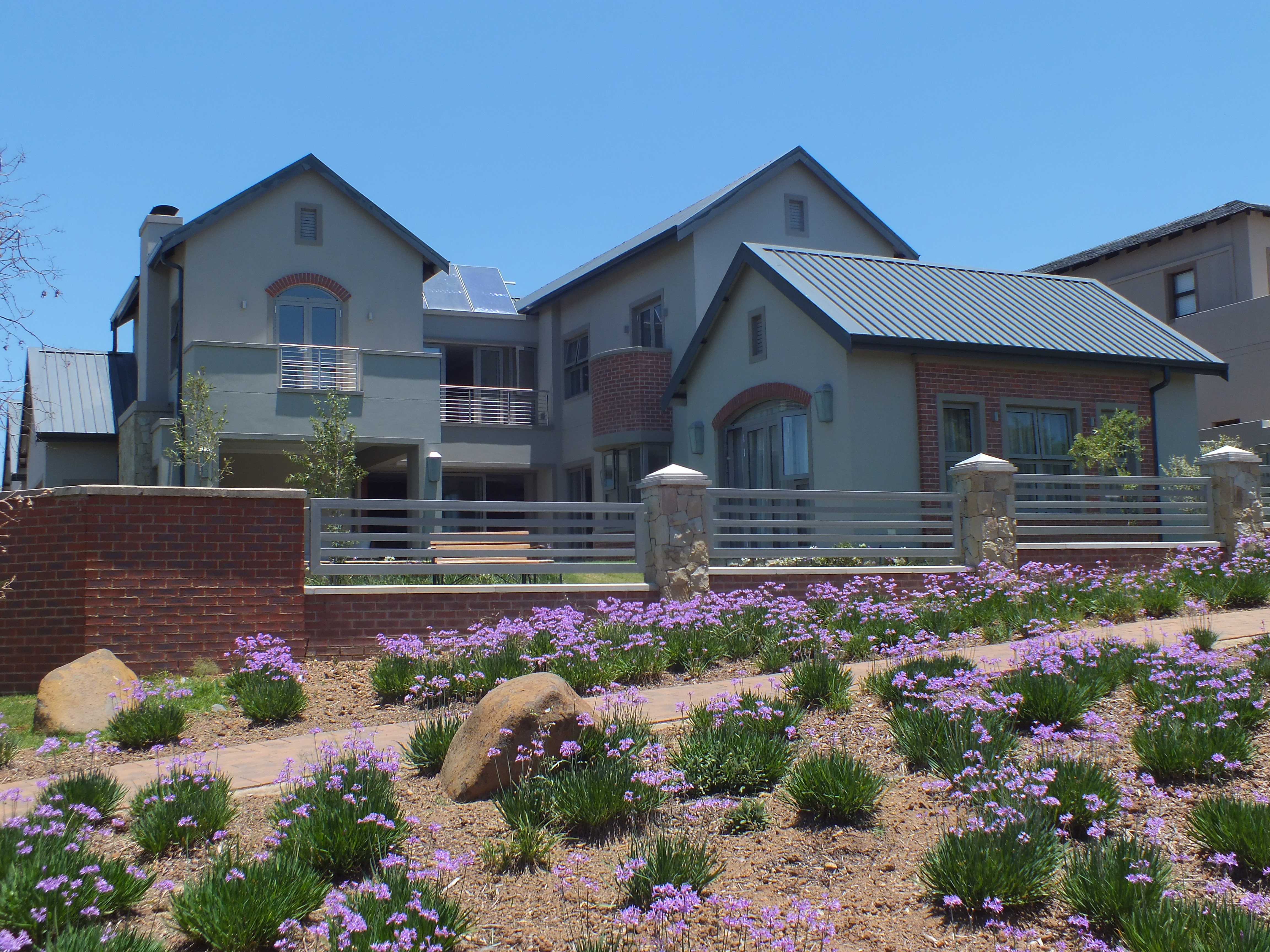 New house in Waterfall Main